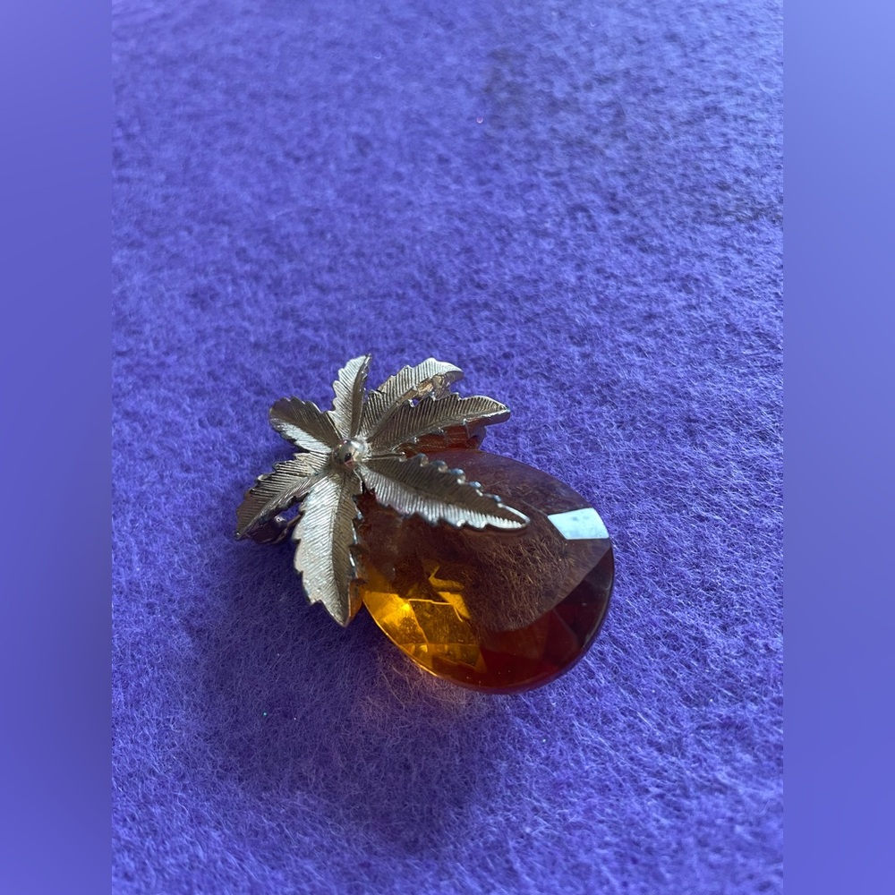 Vintage Sarah Coventry Autumn Haze Pineapple Brooch🍍